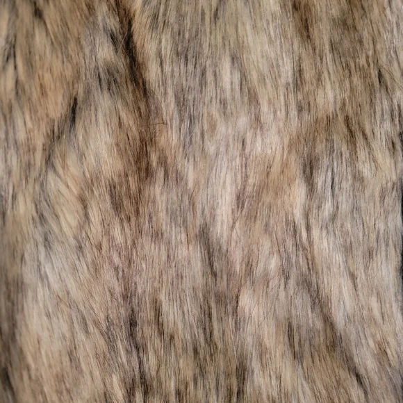 Parkes Run Faux Fur Vest in Tan - Picture 4 of 4